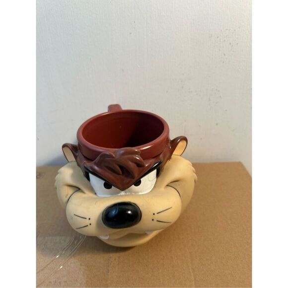 Warners Brother Taz mug 1992 Hard plastic - Picture 1 of 4